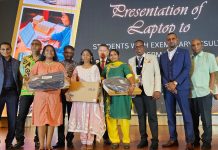 மாணவர்களின் தொழில்நுட்பக் கனவுக்கு உயிர் கொடுத்த அரிமா சங்கம் – 40-வது பட்டய ஆண்டு விழாவில் மடிக்கணினிகள் விநியோகம்!